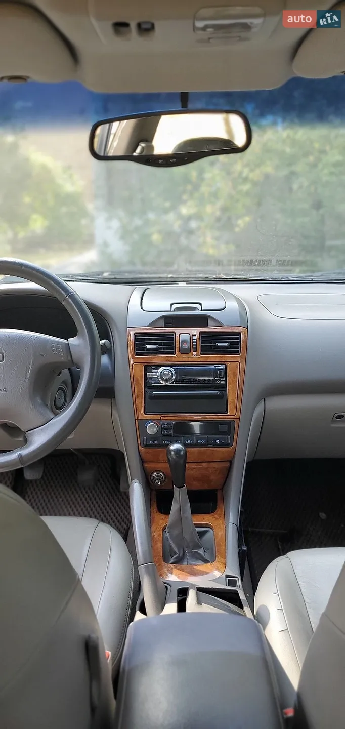 Nissan Maxima 2002 VIN JN1CAUA33U0070041 фото оголошення 3 з 10