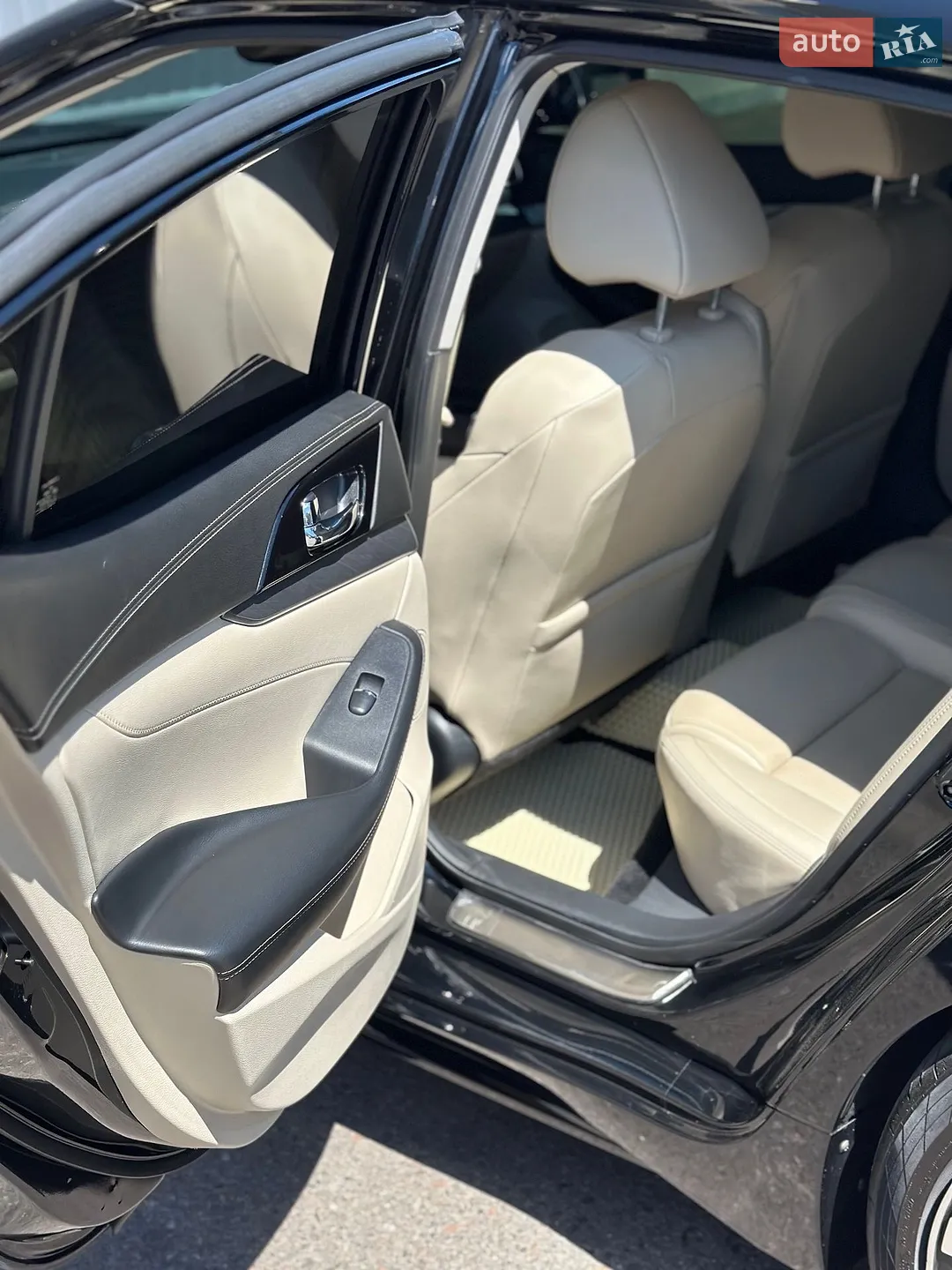 2016 Nissan Maxima - мініатюра 21