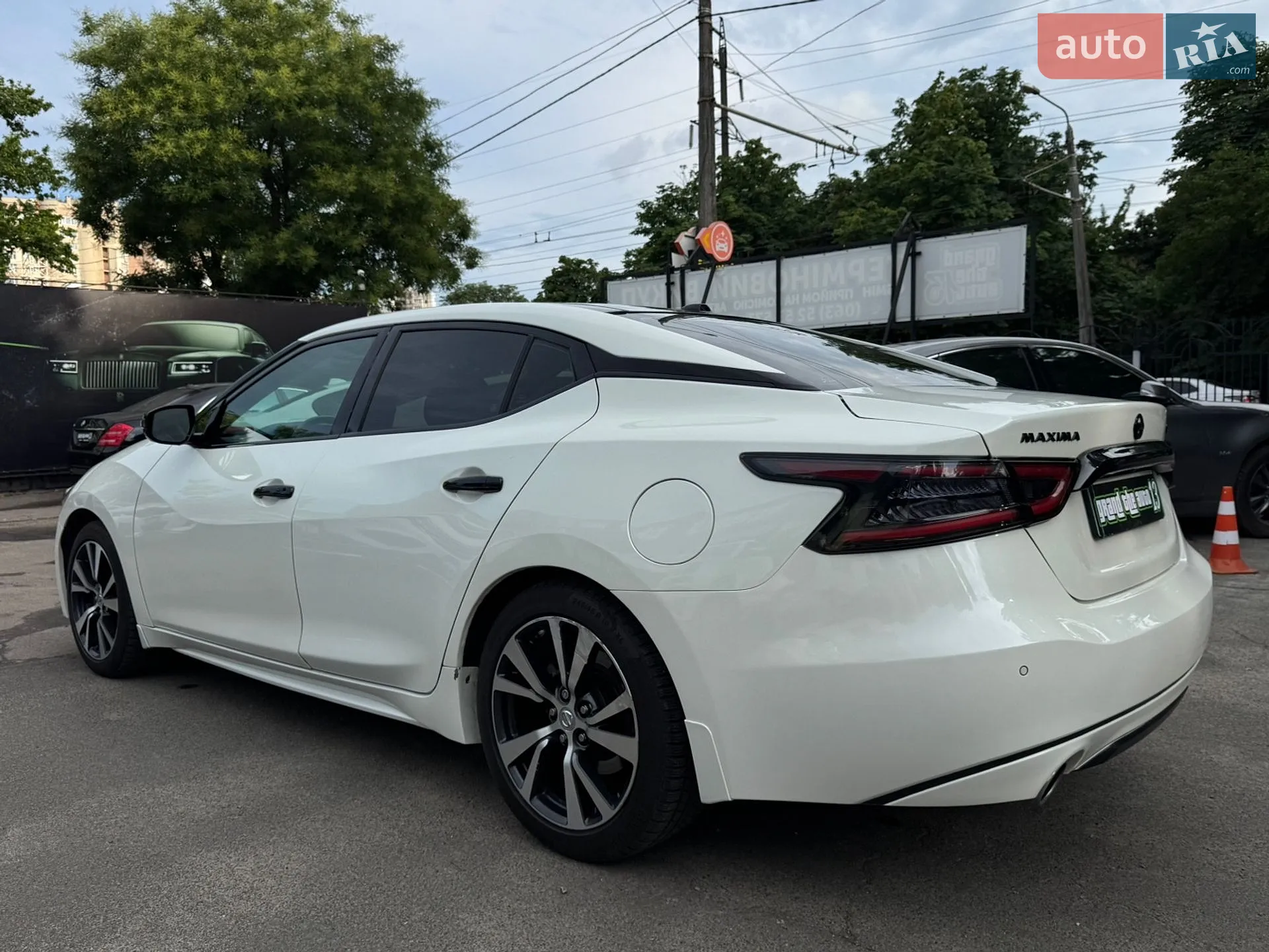 2017 Nissan Maxima - мініатюра 8