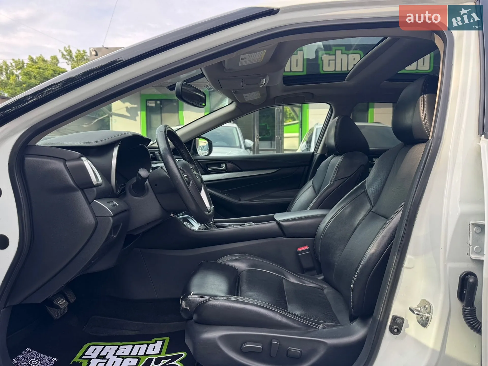2017 Nissan Maxima - мініатюра 10