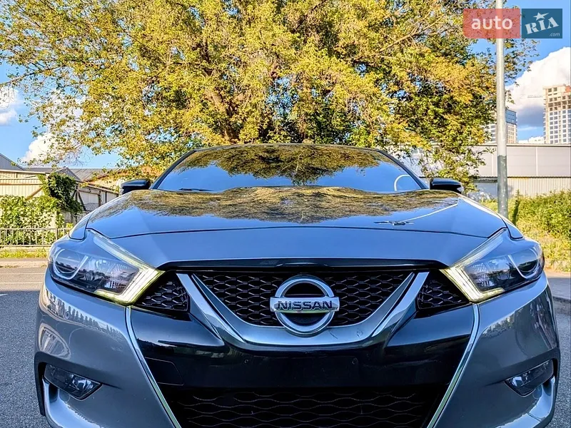 Nissan Maxima