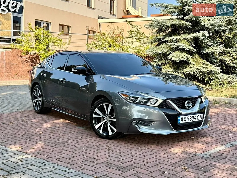 Nissan Maxima