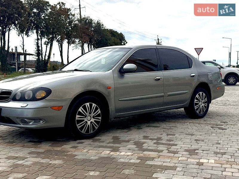Седан Nissan Maxima 2002 в Виннице