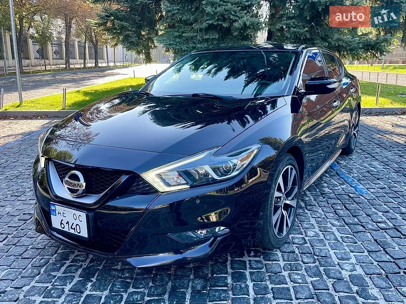 Nissan Maxima