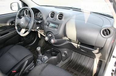 Хетчбек Nissan Micra 2013 в 