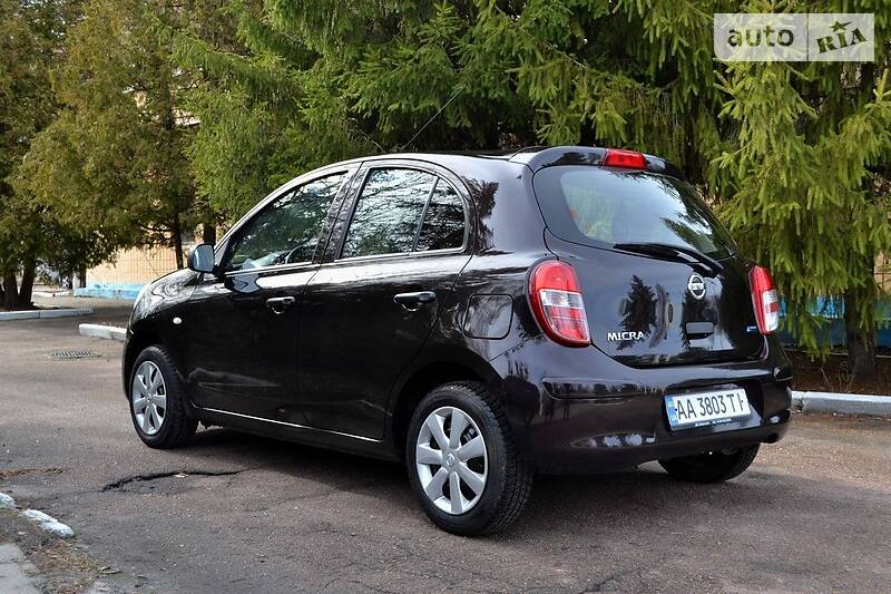 Хетчбек Nissan Micra 2012 в 