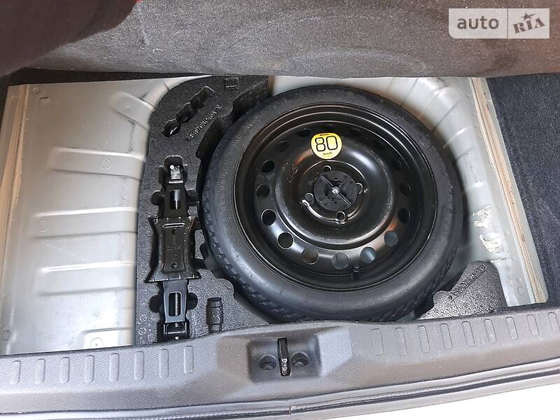 Хетчбек Nissan Micra 2010 в Калуші фото 39 Хетчбек Nissan Micra 2010 в Калуші