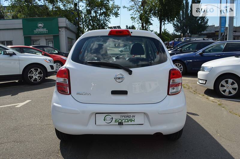 Хетчбек Nissan Micra 2015 в Києві