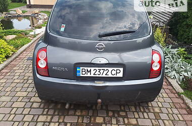 Хэтчбек Nissan Micra 2004 в Ромнах