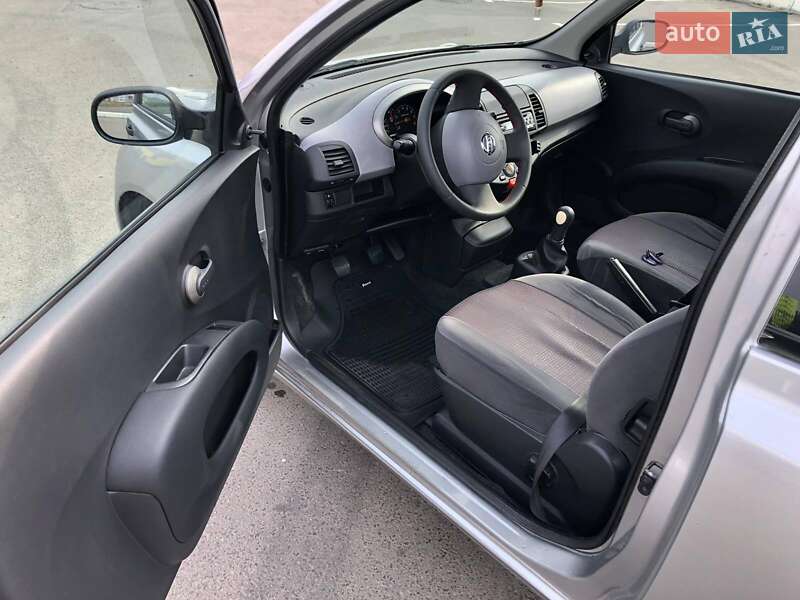 Хетчбек Nissan Micra 2005 в Луцьку