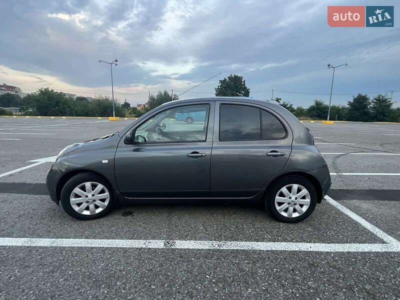 Хетчбек Nissan Micra 2006 в Чернівцях