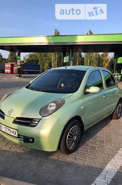 Хэтчбек Nissan Micra 2005 в 