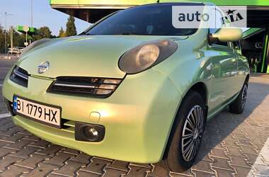 Хэтчбек Nissan Micra 2005 в 