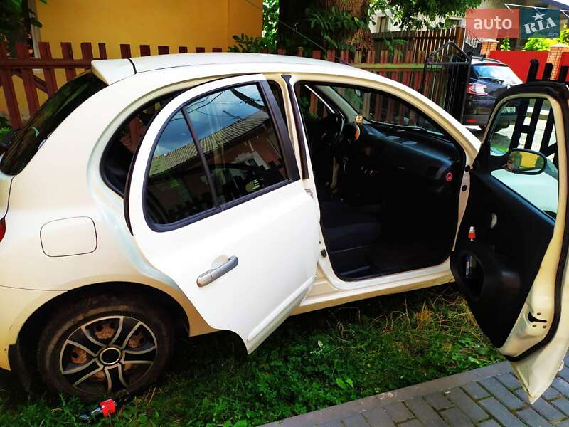 Хетчбек Nissan Micra 2009 в Тернополі