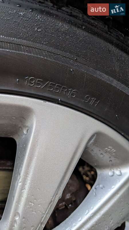 Хетчбек Nissan Micra 2003 в Виноградові