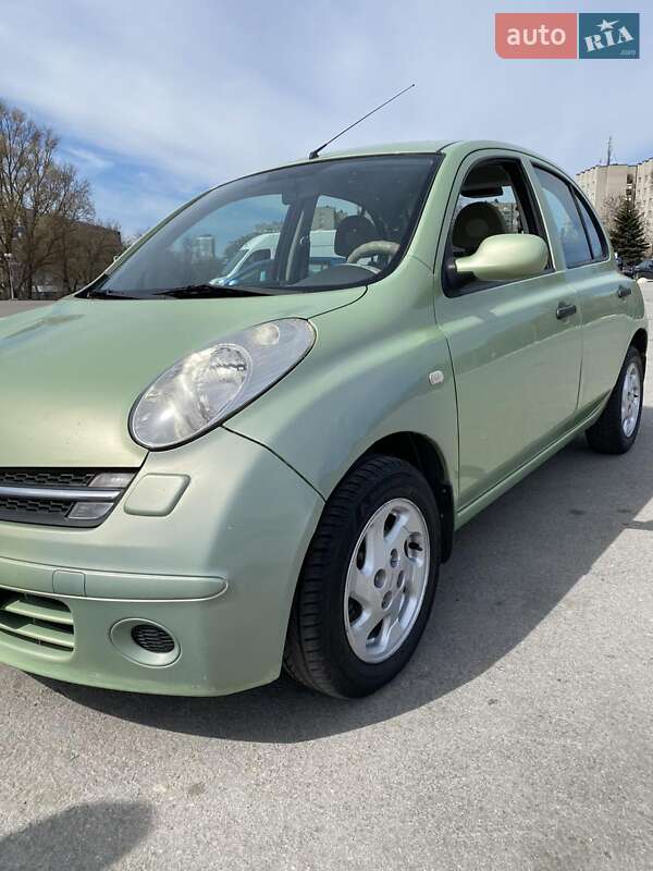 Хетчбек Nissan Micra 2006 в Запоріжжі