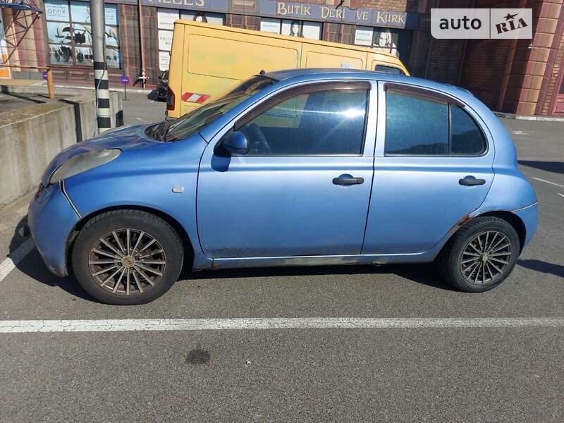 Хэтчбек Nissan Micra 2005 в Киеве