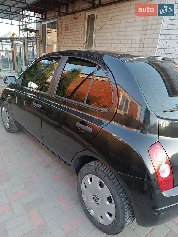 Хетчбек Nissan Micra 2009 в Умані
