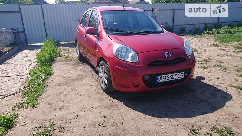 Хэтчбек Nissan Micra 2013 в Днепре