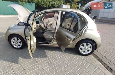 Хэтчбек Nissan Micra 2004 в Киеве