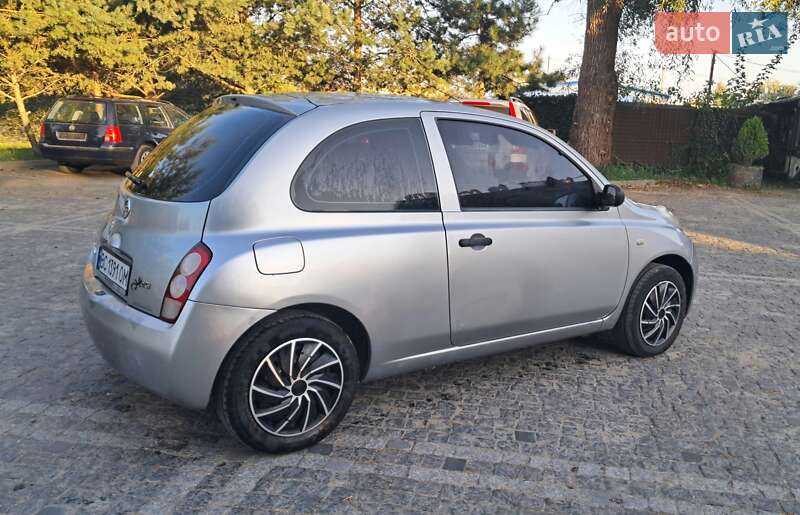 Хэтчбек Nissan Micra 2004 в Самборе