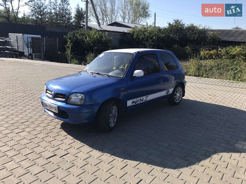 Хэтчбек Nissan Micra 1999 в Тарутине
