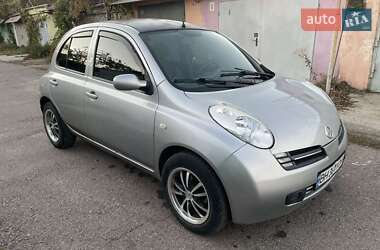 Хэтчбек Nissan Micra 2003 в Черноморске