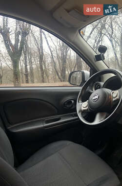 Хетчбек Nissan Micra 2010 в Новоселиці