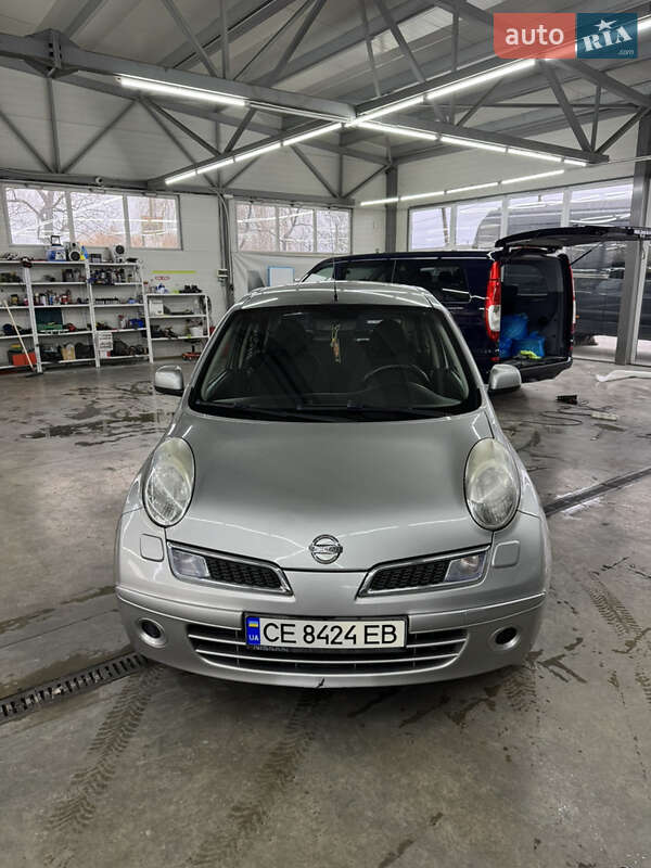 Хэтчбек Nissan Micra 2009 в Новоселице