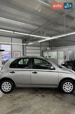 Хэтчбек Nissan Micra 2009 в Новоселице