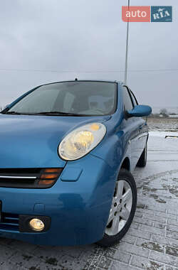 Хэтчбек Nissan Micra 2004 в Золотоноше