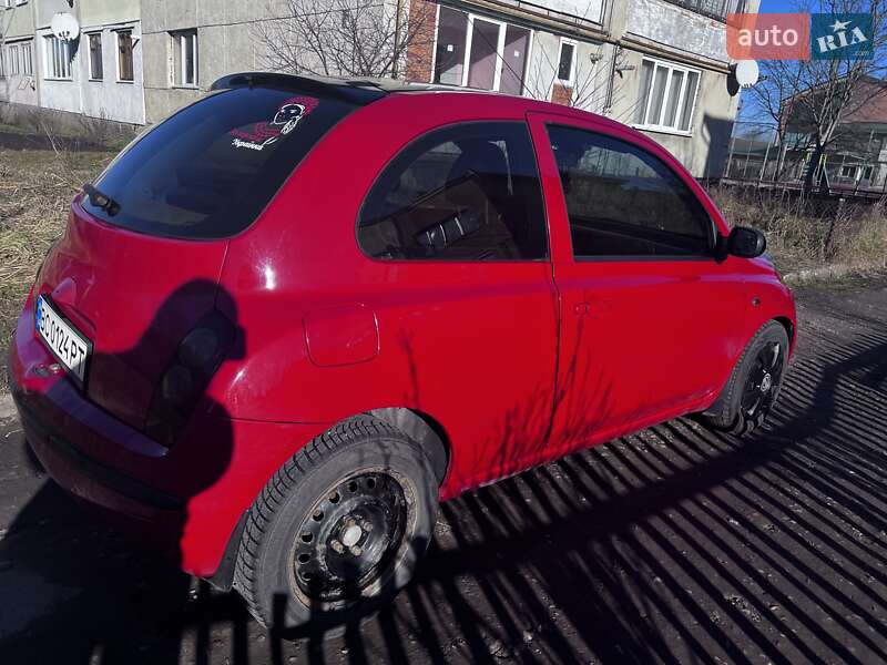 Хэтчбек Nissan Micra 2005 в Ходорове