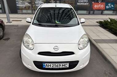 Хетчбек Nissan Micra 2013 в 