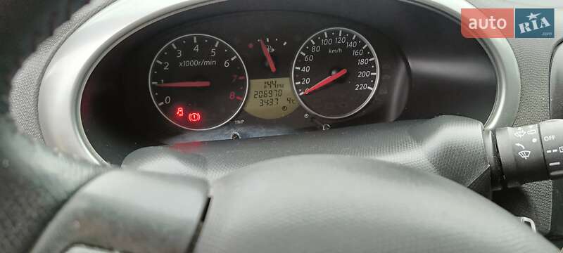 Хетчбек Nissan Micra 2006 в Хмельницькому