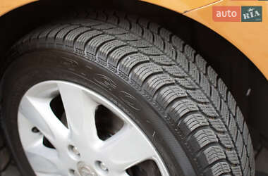Хэтчбек Nissan Micra 2013 в 