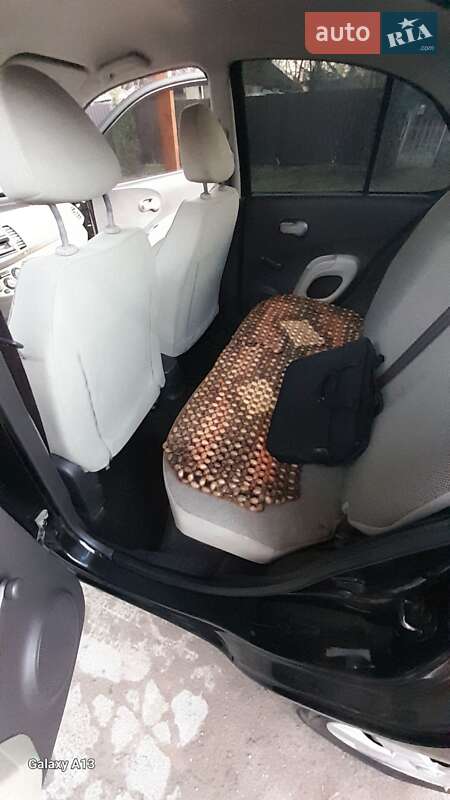 Хетчбек Nissan Micra 2006 в Вендичанах фото 16 Хетчбек Nissan Micra 2006 в Вендичанах