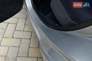 Хэтчбек Nissan Micra 2004 в 