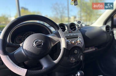 Хэтчбек Nissan Micra 2013 в 