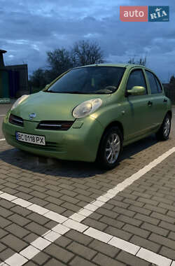 Хетчбек Nissan Micra 2004 в 