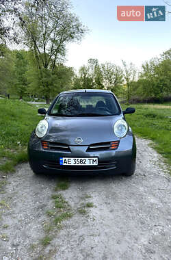 Хетчбек Nissan Micra 2005 в 