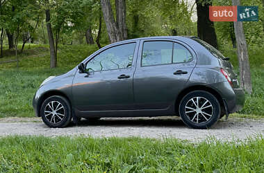 Хетчбек Nissan Micra 2005 в 