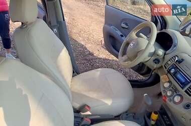 Хетчбек Nissan Micra 2004 в 