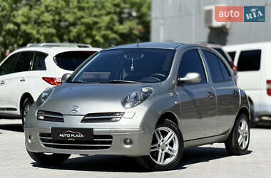 Хэтчбек Nissan Micra 2006 в 
