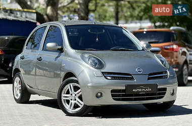 Хэтчбек Nissan Micra 2006 в 