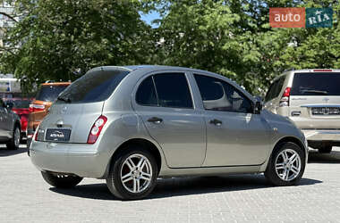 Хэтчбек Nissan Micra 2006 в 