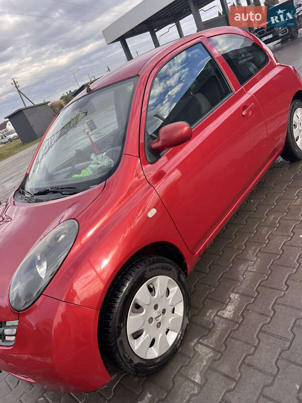 Хетчбек Nissan Micra 2004 в Львові
