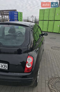 Хэтчбек Nissan Micra 2006 в 