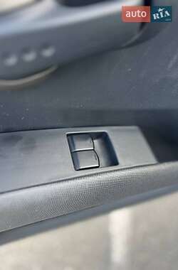 Хетчбек Nissan Micra 2004 в 