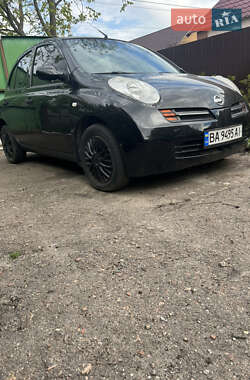 Хетчбек Nissan Micra 2004 в 