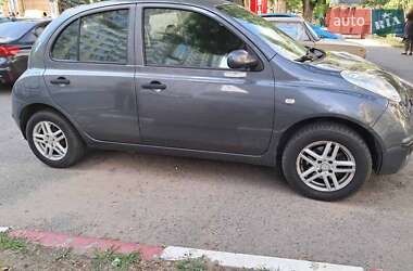 Хэтчбек Nissan Micra 2006 в 